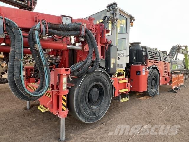Sandvik DT923i Други подземни машини