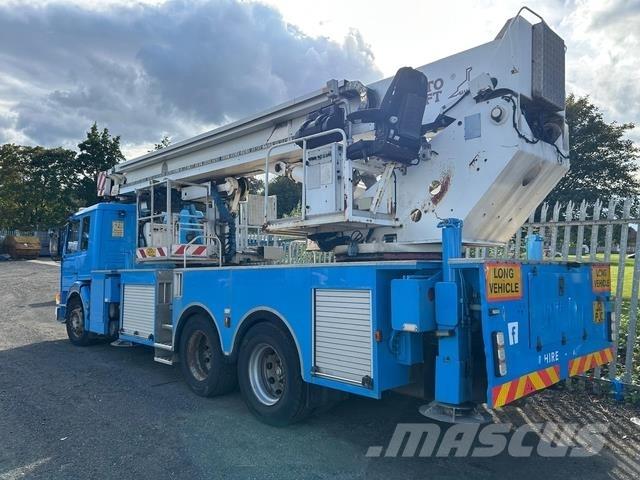 Scania P113ML Моторизирани платформи с талига
