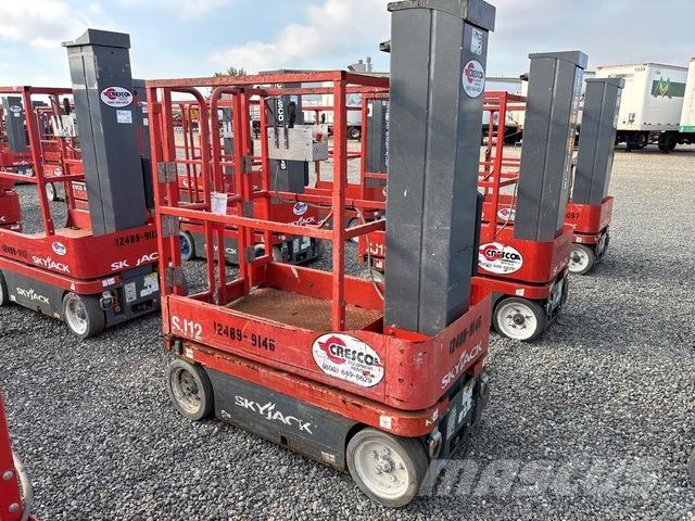 SkyJack SJ12 Вертикални мачтови повдигачи
