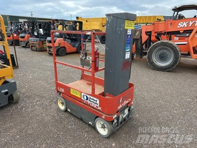 SkyJack SJ16 Вертикални мачтови повдигачи
