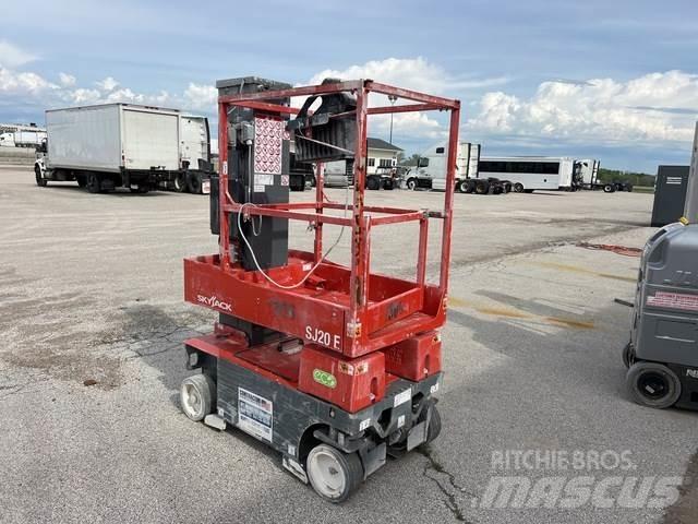 SkyJack SJ20E Вертикални мачтови повдигачи
