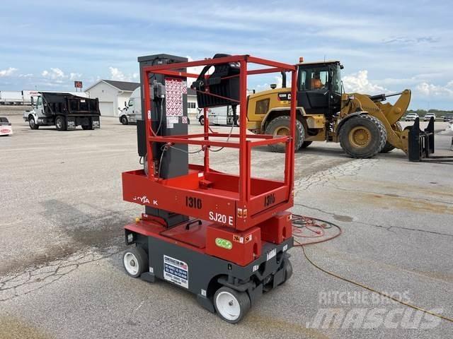SkyJack SJ20E Вертикални мачтови повдигачи

