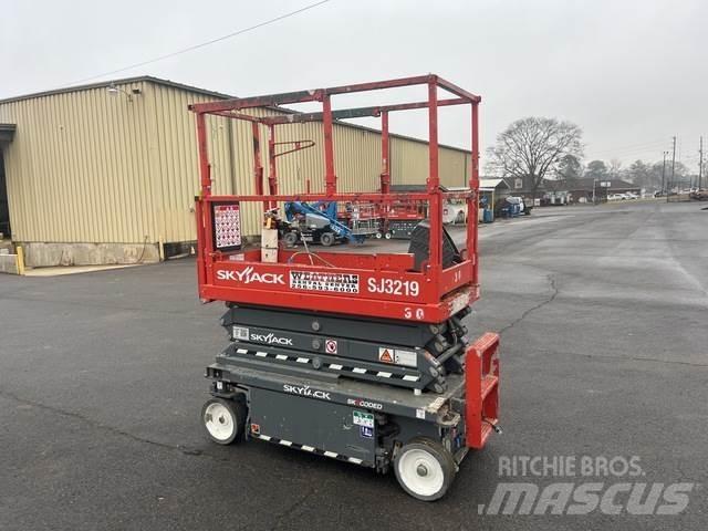 SkyJack SJ3219 Ножични работни платформи