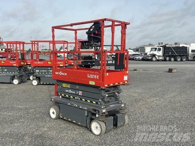 SkyJack SJ3219 Ножични работни платформи