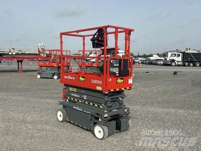 SkyJack SJ3219 Ножични работни платформи
