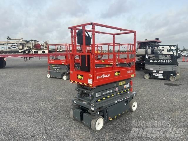 SkyJack SJ3219 Ножични работни платформи