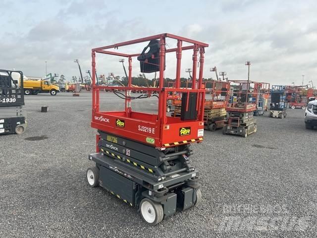SkyJack SJ3219 Ножични работни платформи