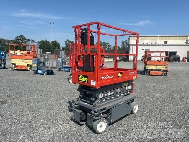 SkyJack SJ3219 Ножични работни платформи