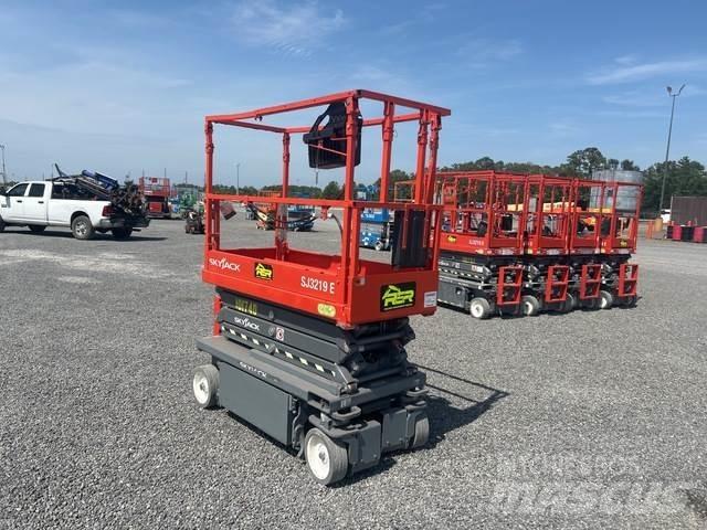 SkyJack SJ3219 Ножични работни платформи