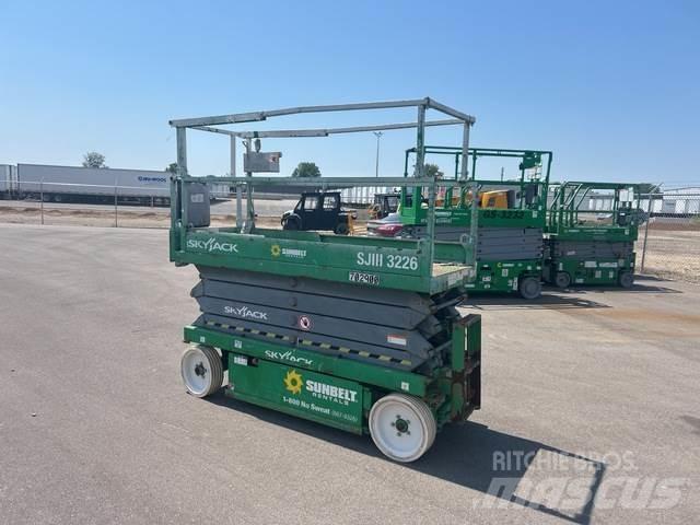 SkyJack SJ3226 Ножични работни платформи