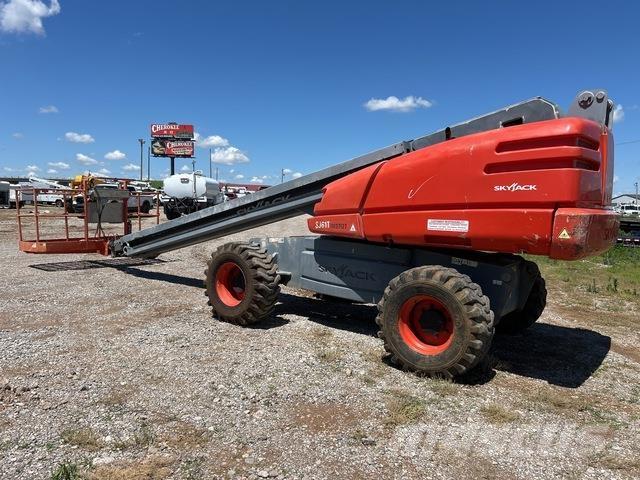 SkyJack SJ61T Телескопични повдигачи
