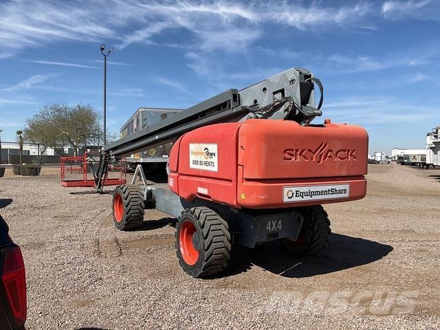 SkyJack SJ86T Телескопични повдигачи
