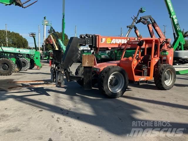 SkyTrak 10054 Телескопични товарачи