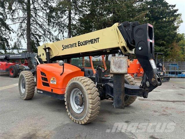SkyTrak 10054 Телескопични товарачи