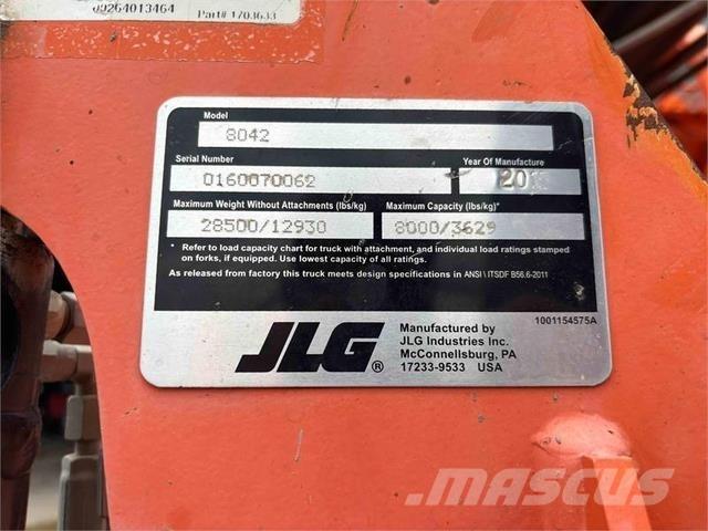 SkyTrak 8042 Телескопични товарачи