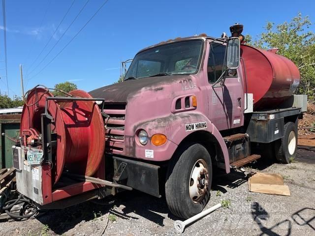 Sterling L7500 Комби / вакуум камиони
