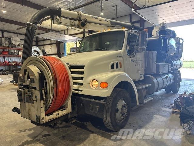 Sterling L7500 Комби / вакуум камиони
