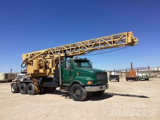 Sterling L9500 Камиони с подвижни сондажни кули