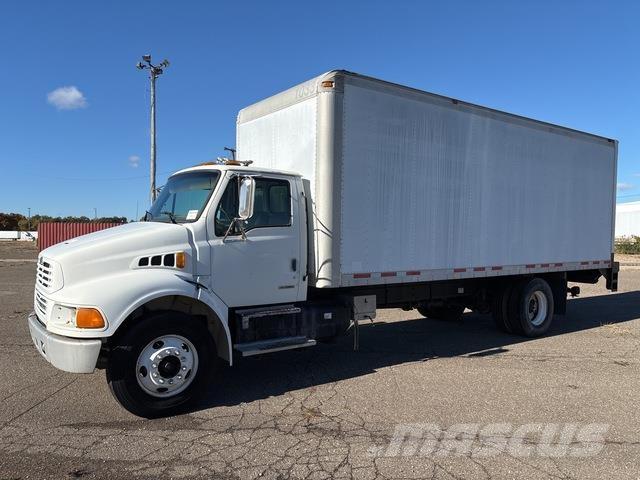 Sterling M7500 Каросерии