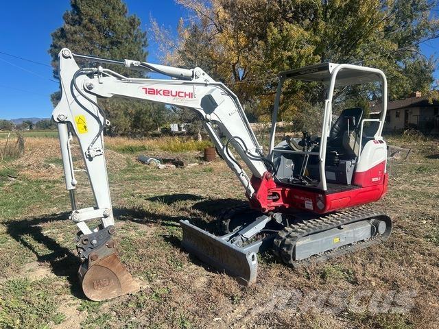 Takeuchi TB235 Верижен екскаватор
