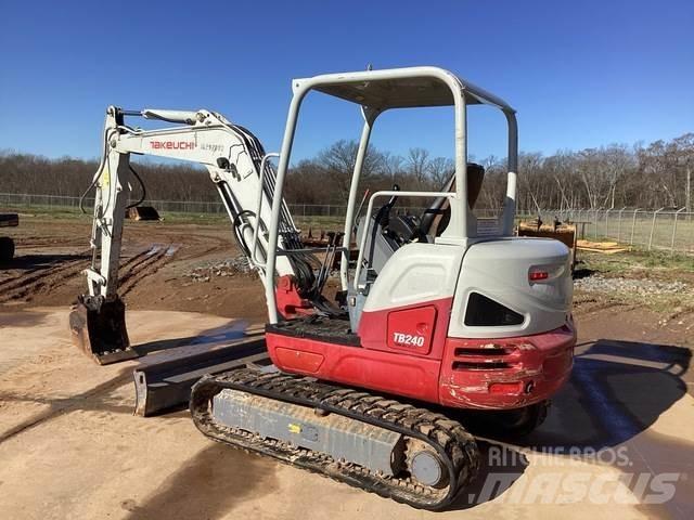 Takeuchi TB240 Верижен екскаватор