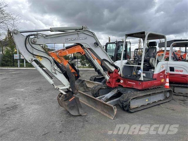 Takeuchi TB260 Верижен екскаватор