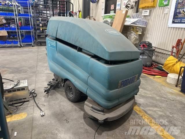 Tennant 5700XP Скрубер сушилни

