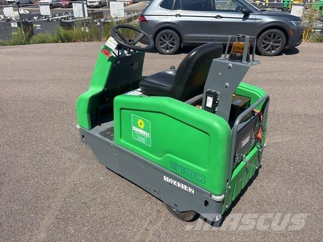 Tennant 6100 Машини за почистване на закрито
