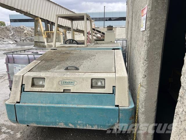 Tennant 800 Машини за почистване на закрито
