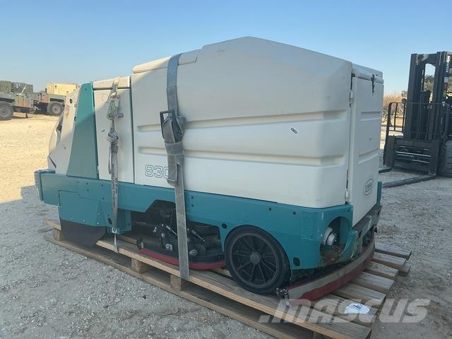 Tennant 8300 Скрубер сушилни
