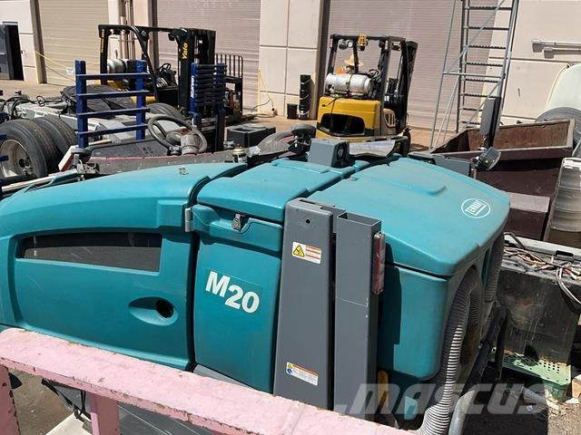 Tennant M20 Скрубер сушилни
