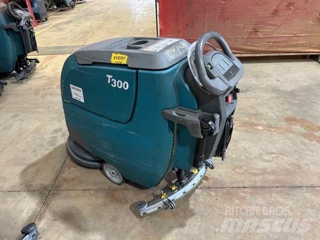 Tennant T300 Скрубер сушилни
