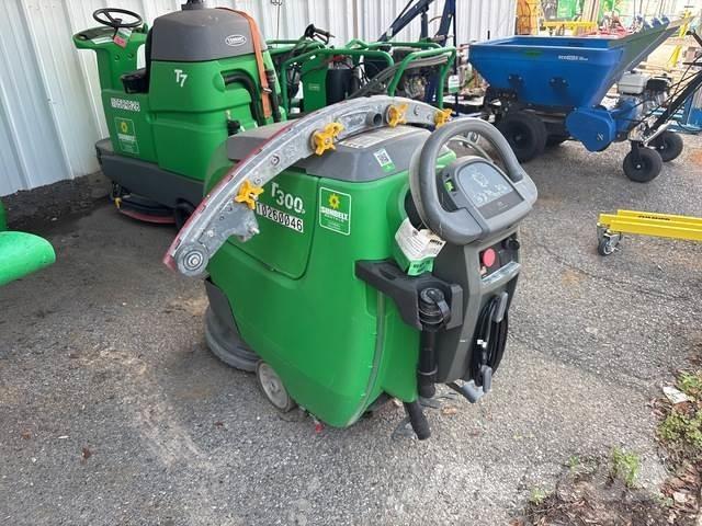 Tennant T300E Скрубер сушилни

