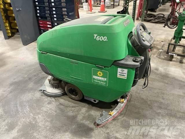 Tennant T600E Скрубер сушилни
