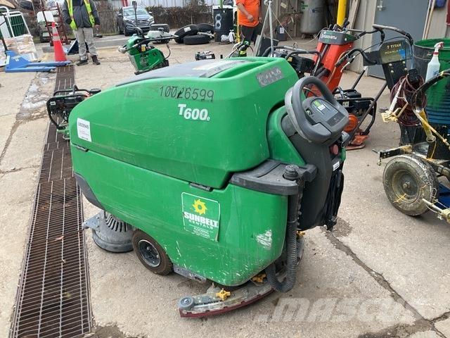 Tennant T600E Скрубер сушилни
