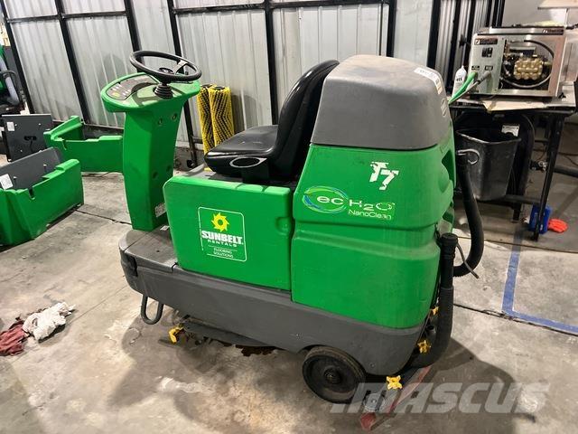 Tennant T7E Скрубер сушилни
