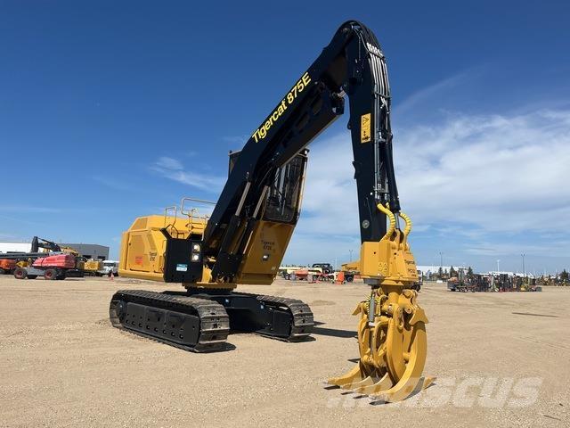 Tigercat 875E Товарачи с наклонена стрела
