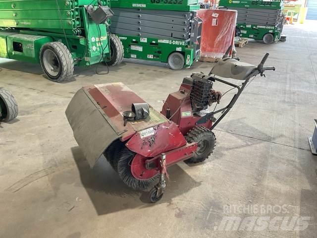 Toro 23740 Машини за почистване на закрито
