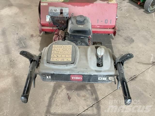 Toro 23740 Машини за почистване на закрито
