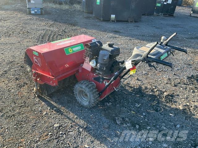 Toro 23740 Машини за почистване на закрито
