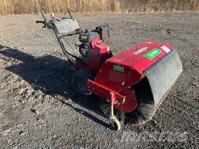 Toro 23740 Машини за почистване на закрито
