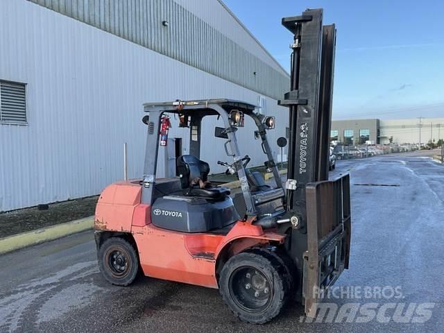 Toyota 7FGKU40 Строителство - Други