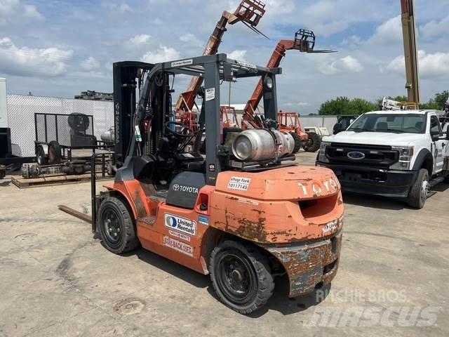 Toyota 7FGU35 Строителство - Други
