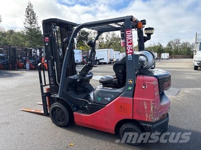 Toyota 8FGCU30 Вилични кари-повдигачи - други