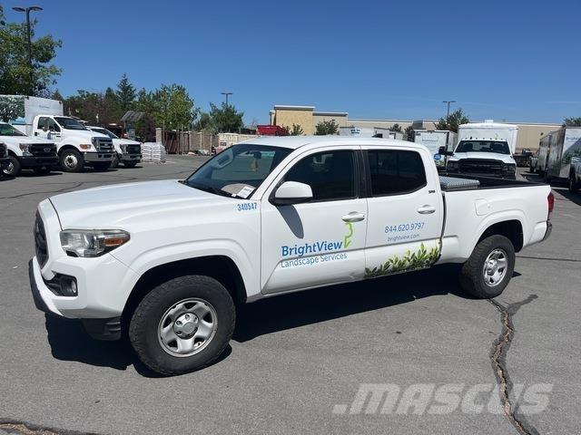 Toyota Tacoma Пикапи