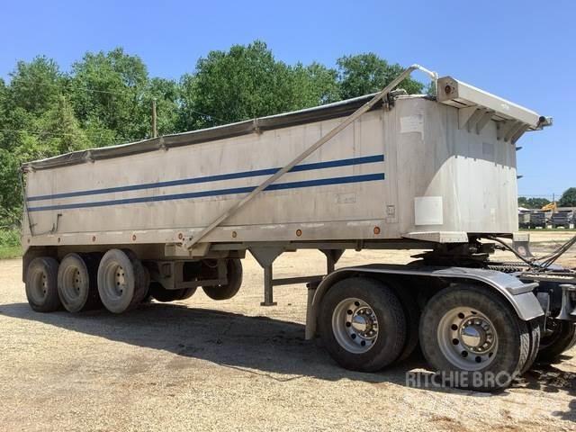 Travis S102 Самосвали