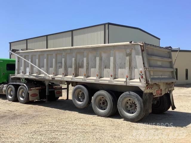 Travis S102 Самосвали