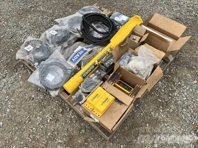 Trimble CB450 Други компоненти