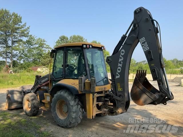Volvo BL70B Товарач със заден ексватор