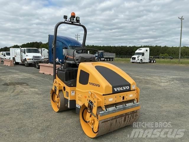Volvo DD25B Двойни барабанни ролки
